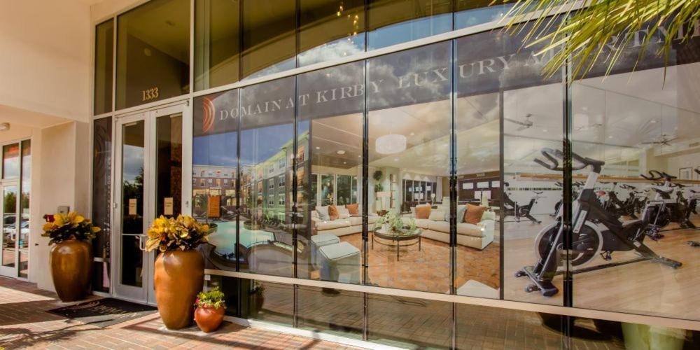 Gorgeous Furnished Apartments Near Texas Medical Center & Nrg Stadium Хюстън Екстериор снимка