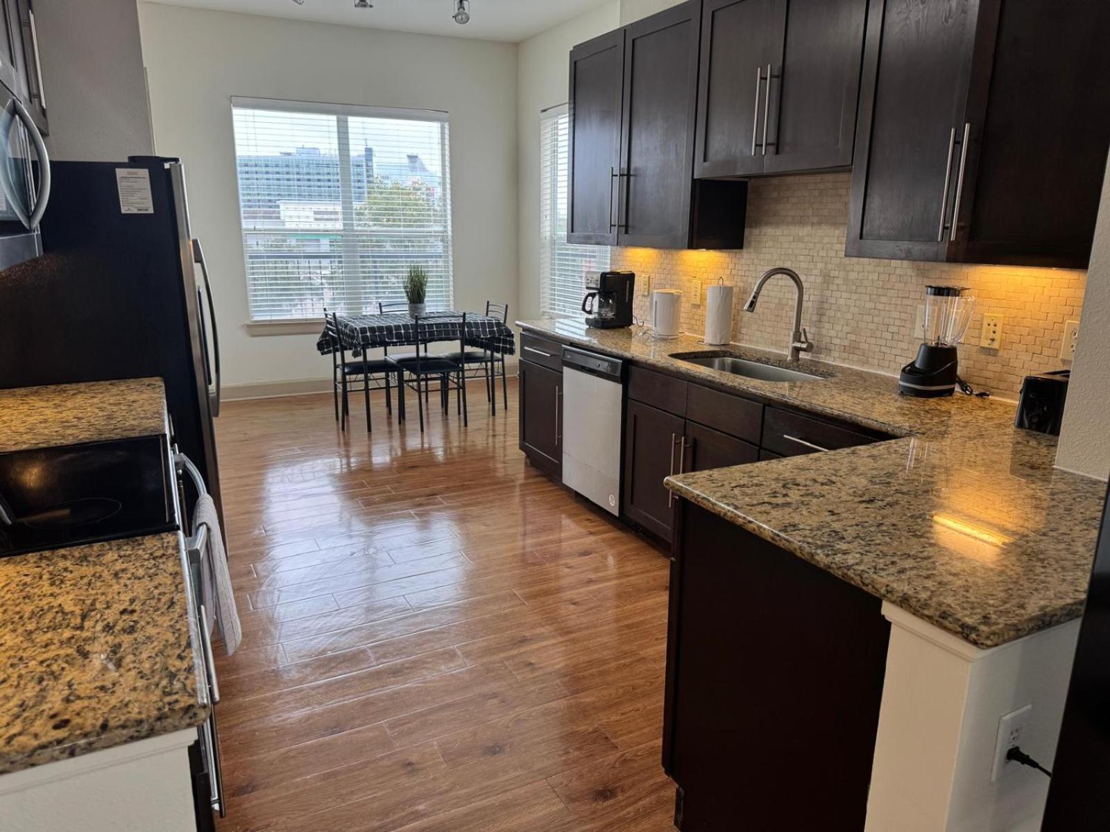 Gorgeous Furnished Apartments Near Texas Medical Center & Nrg Stadium Хюстън Стая снимка